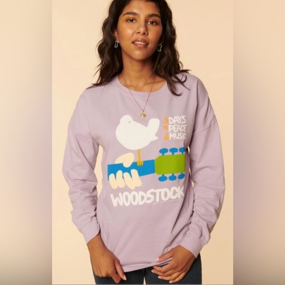 Tops - Women’s light purple Woodstock T shirt medium